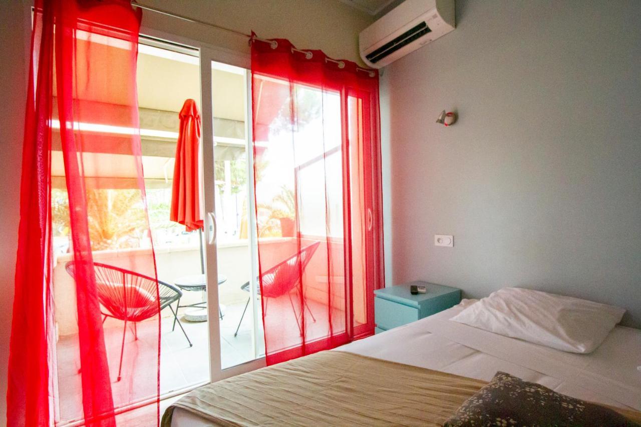 Logis Hotel Restaurant Le Kalliste Hyeres Ngoại thất bức ảnh