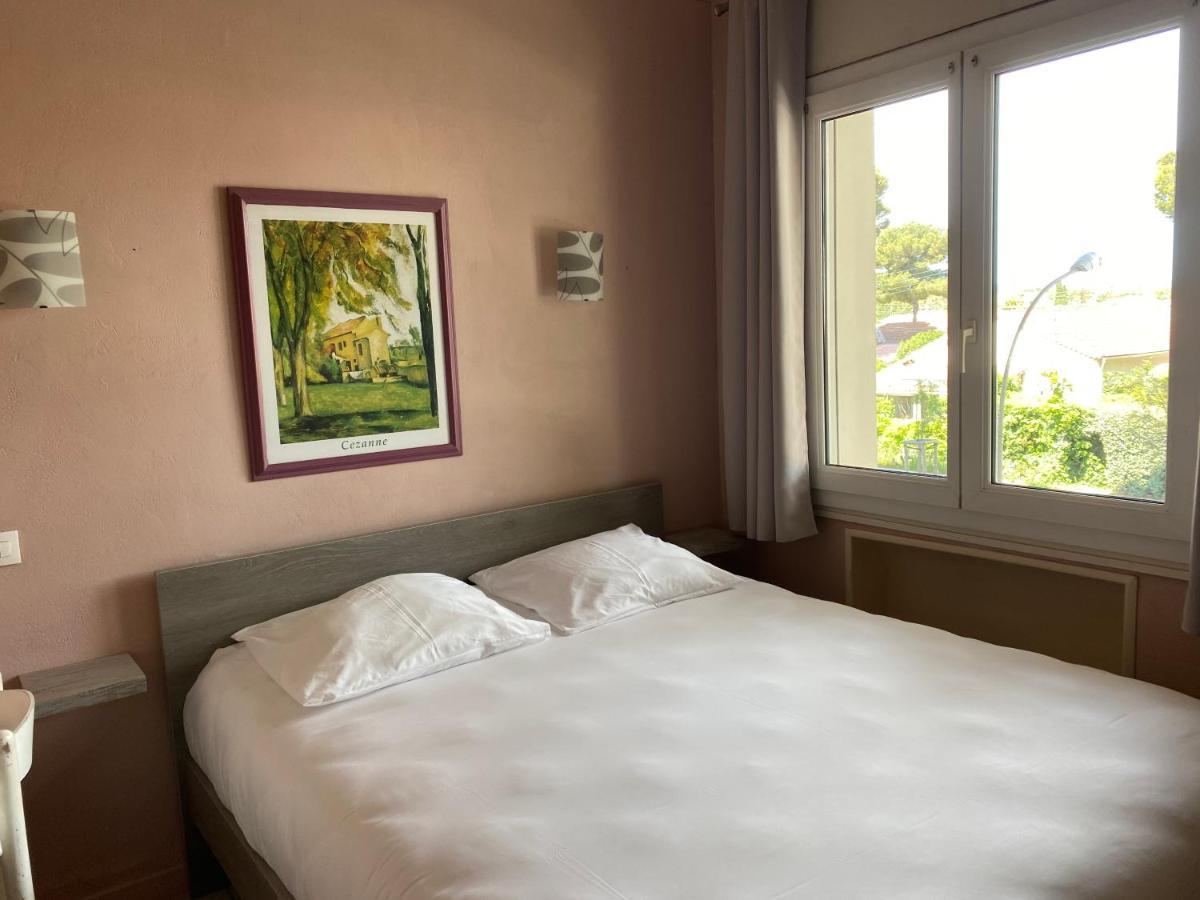 Logis Hotel Restaurant Le Kalliste Hyeres Ngoại thất bức ảnh