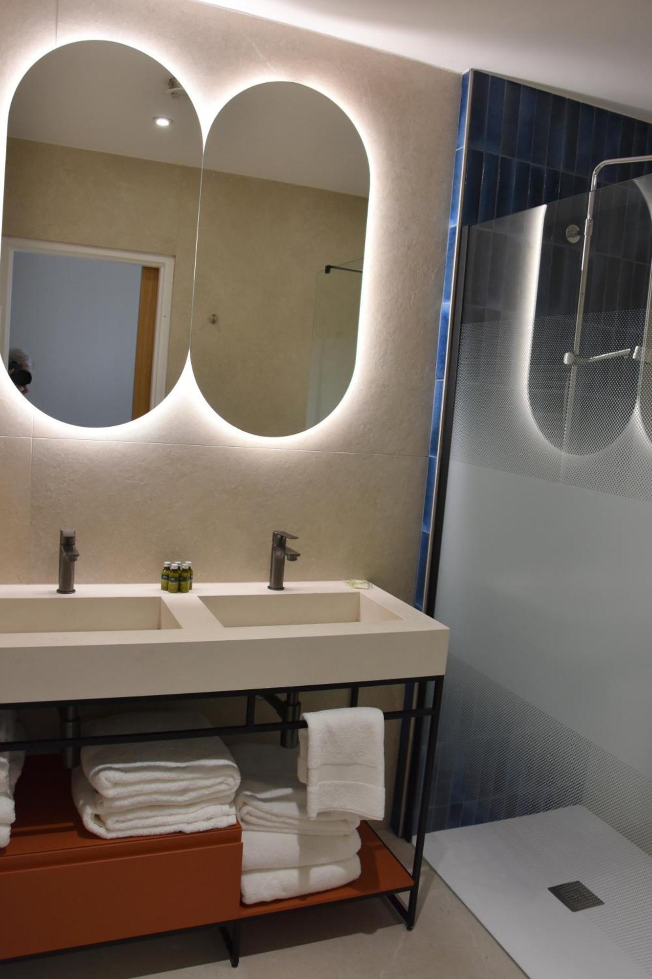 Logis Hotel Restaurant Le Kalliste Hyeres Ngoại thất bức ảnh