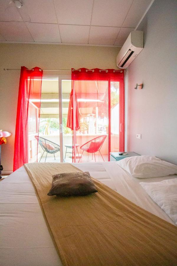 Logis Hotel Restaurant Le Kalliste Hyeres Ngoại thất bức ảnh