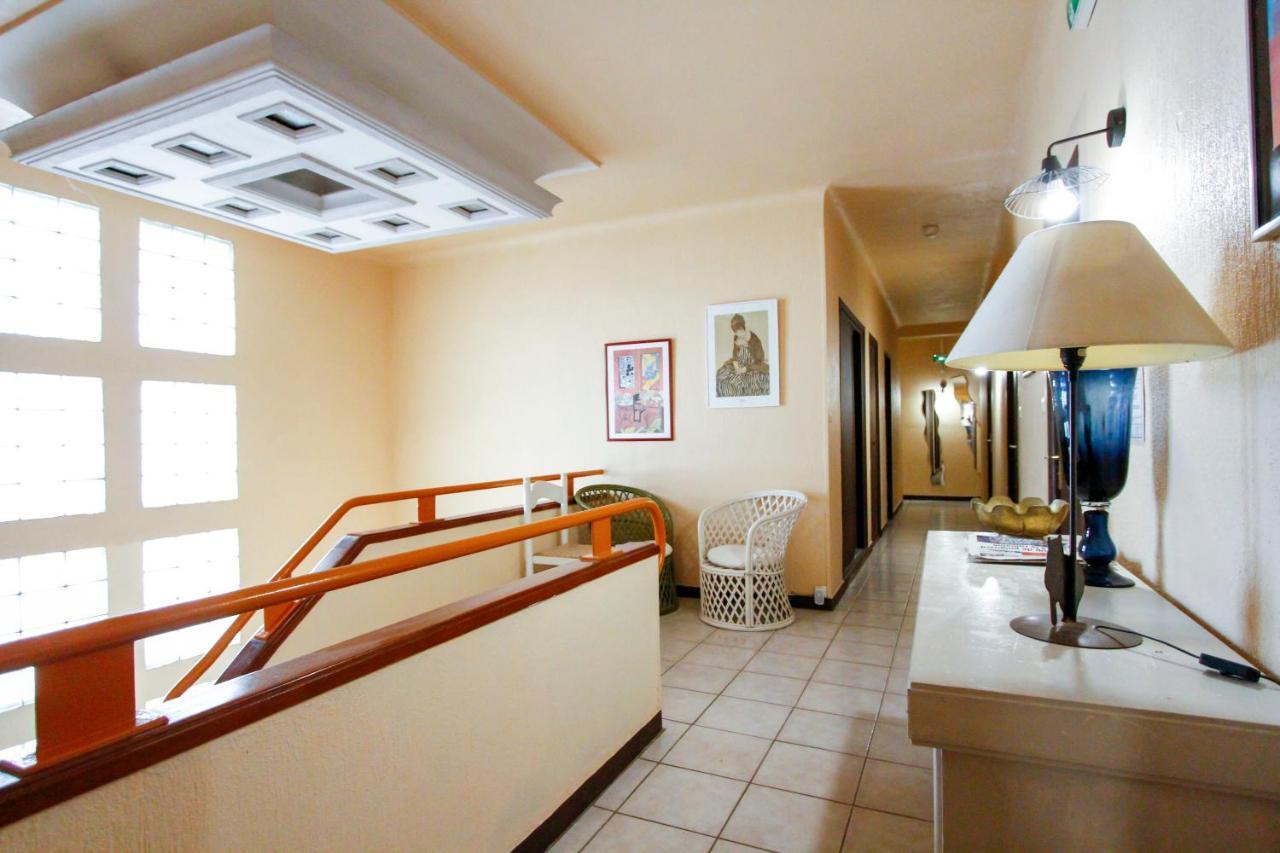 Logis Hotel Restaurant Le Kalliste Hyeres Ngoại thất bức ảnh
